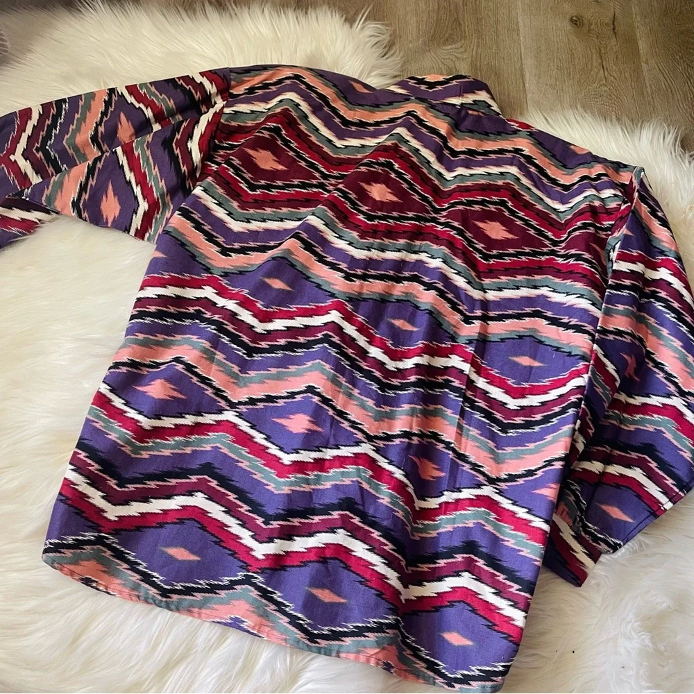 Roper Aztec Print Button Down Shirt - Picture 5 of 5
